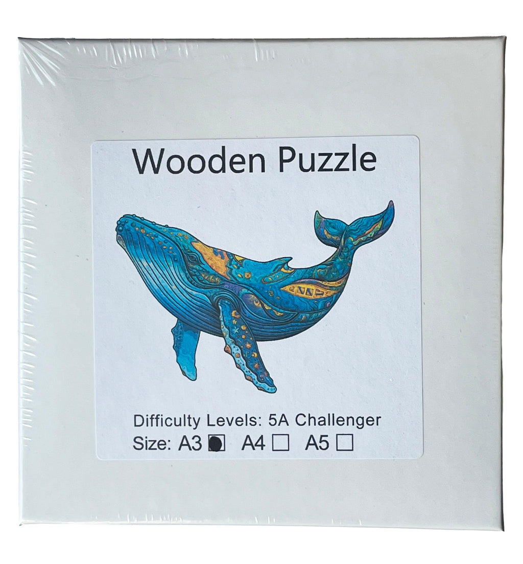 Puzzle A3 en bois laminé dans une boîte cartonnée avec sac de transport et reproduction. Pièces irrégulières uniques rendant l'assemblage encore plus enrichissant, La Baleine Bleue