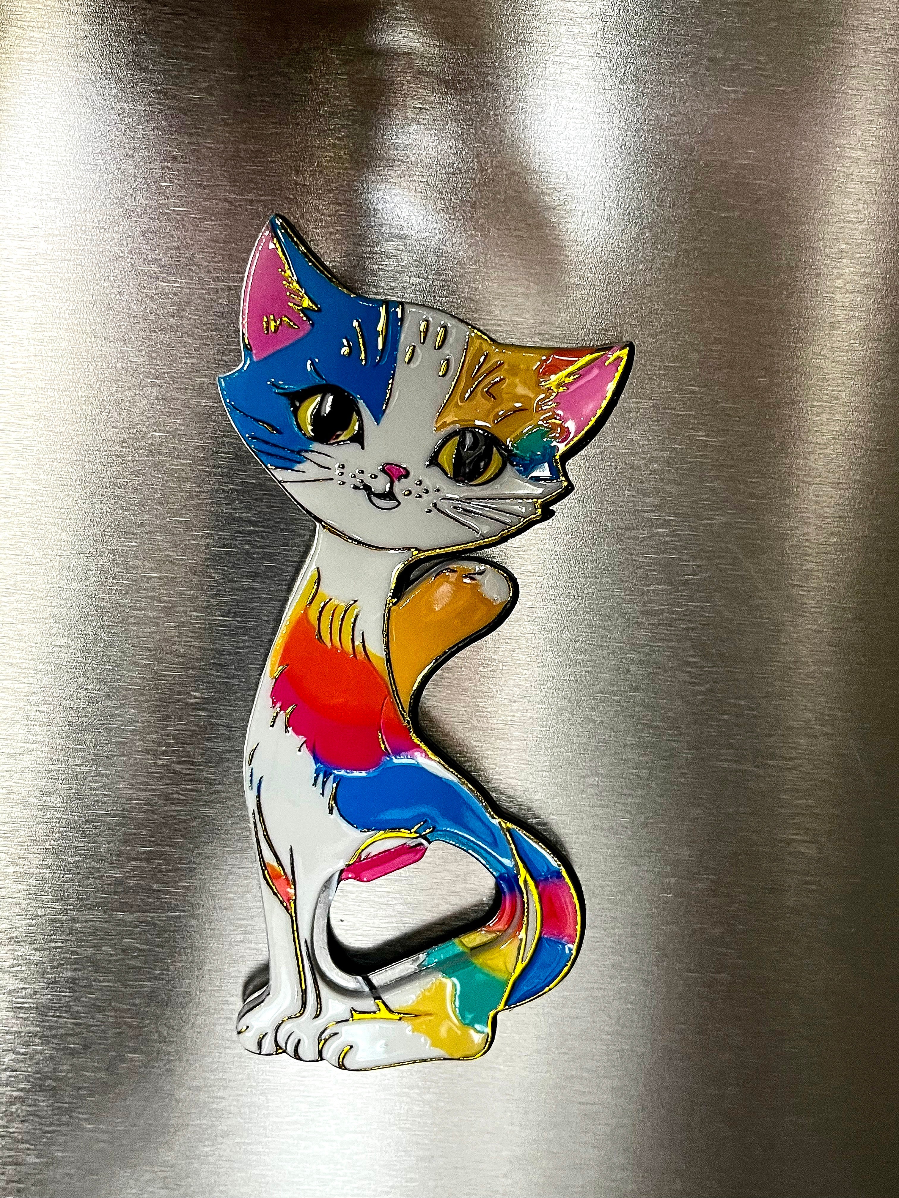 Décapsuleur magnétique avec grand aimant pour ne jamais le perdre en forme de chat qui vous salue bien ! 12,5cm de long